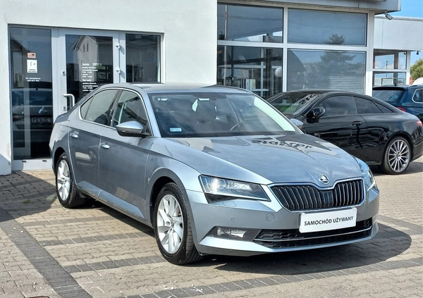 Skoda Superb cena 87900 przebieg: 98000, rok produkcji 2019 z Krzepice małe 277